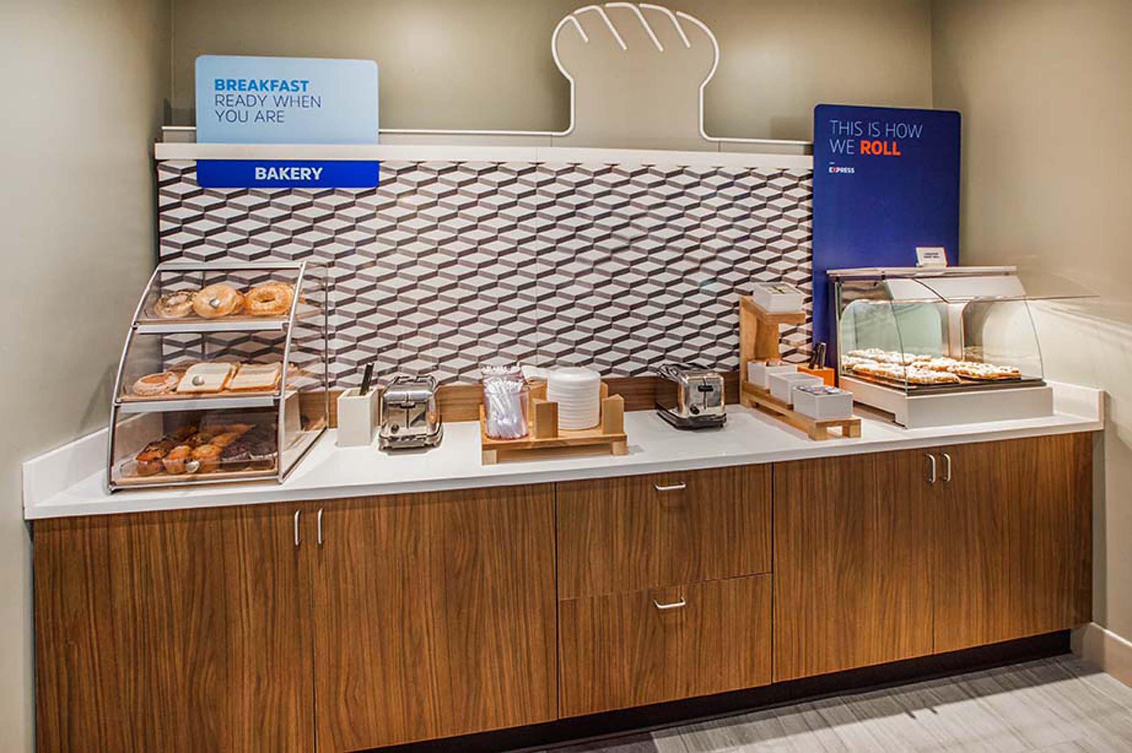 Holiday Inn Express & Suites Perry-National Fairground Area By Ihg Eksteriør billede