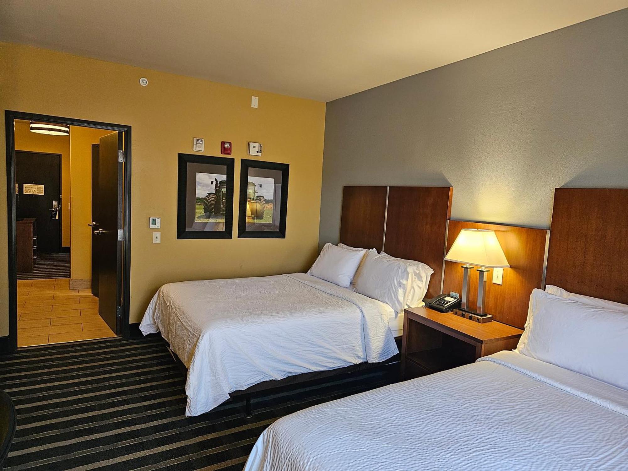 Holiday Inn Express & Suites Perry-National Fairground Area By Ihg Eksteriør billede