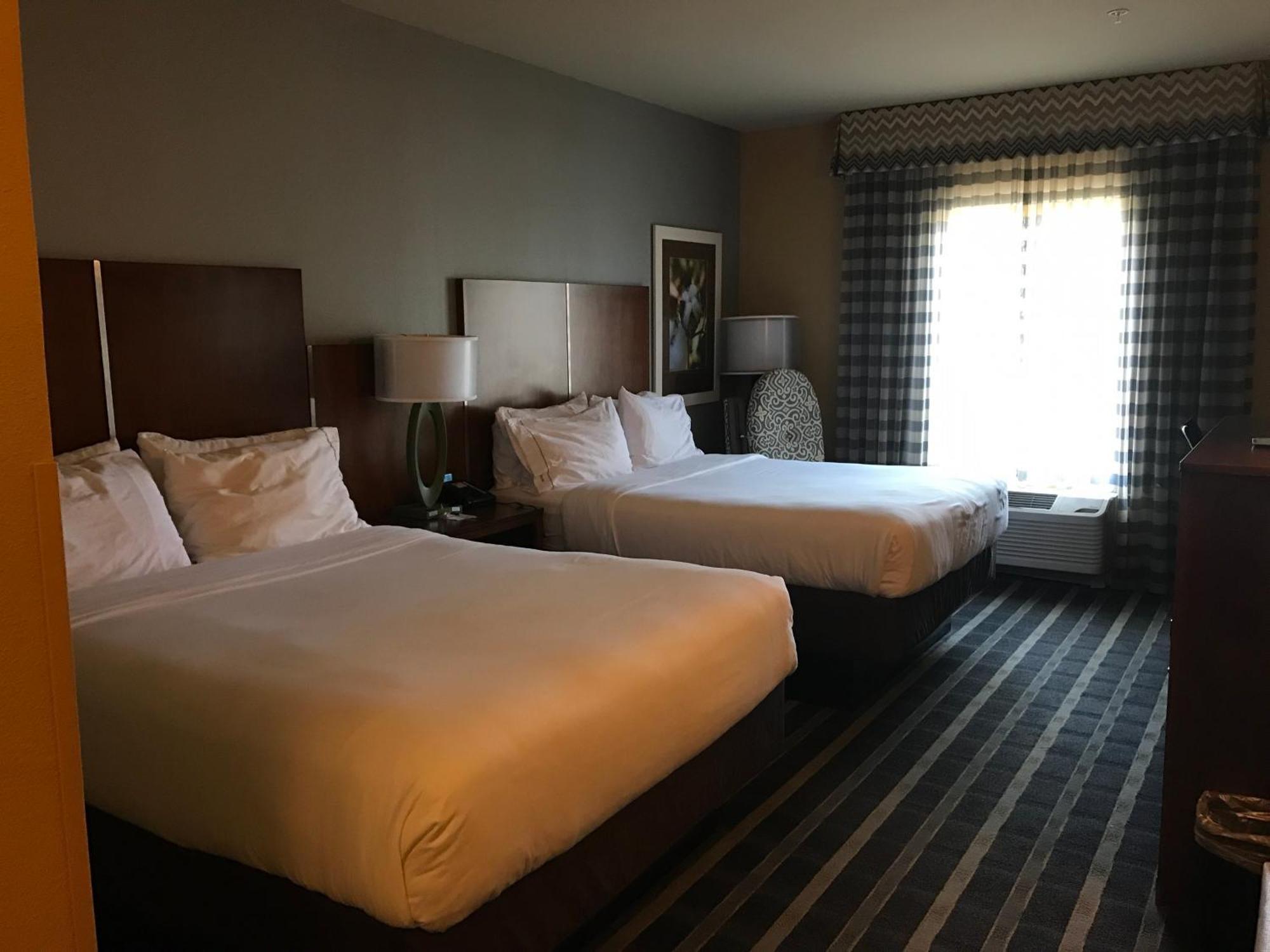Holiday Inn Express & Suites Perry-National Fairground Area By Ihg Eksteriør billede