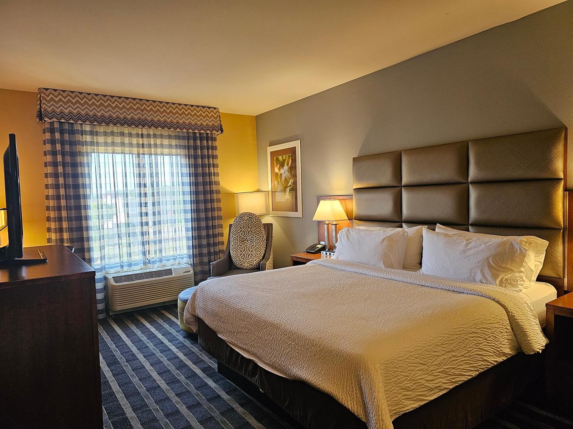Holiday Inn Express & Suites Perry-National Fairground Area By Ihg Eksteriør billede