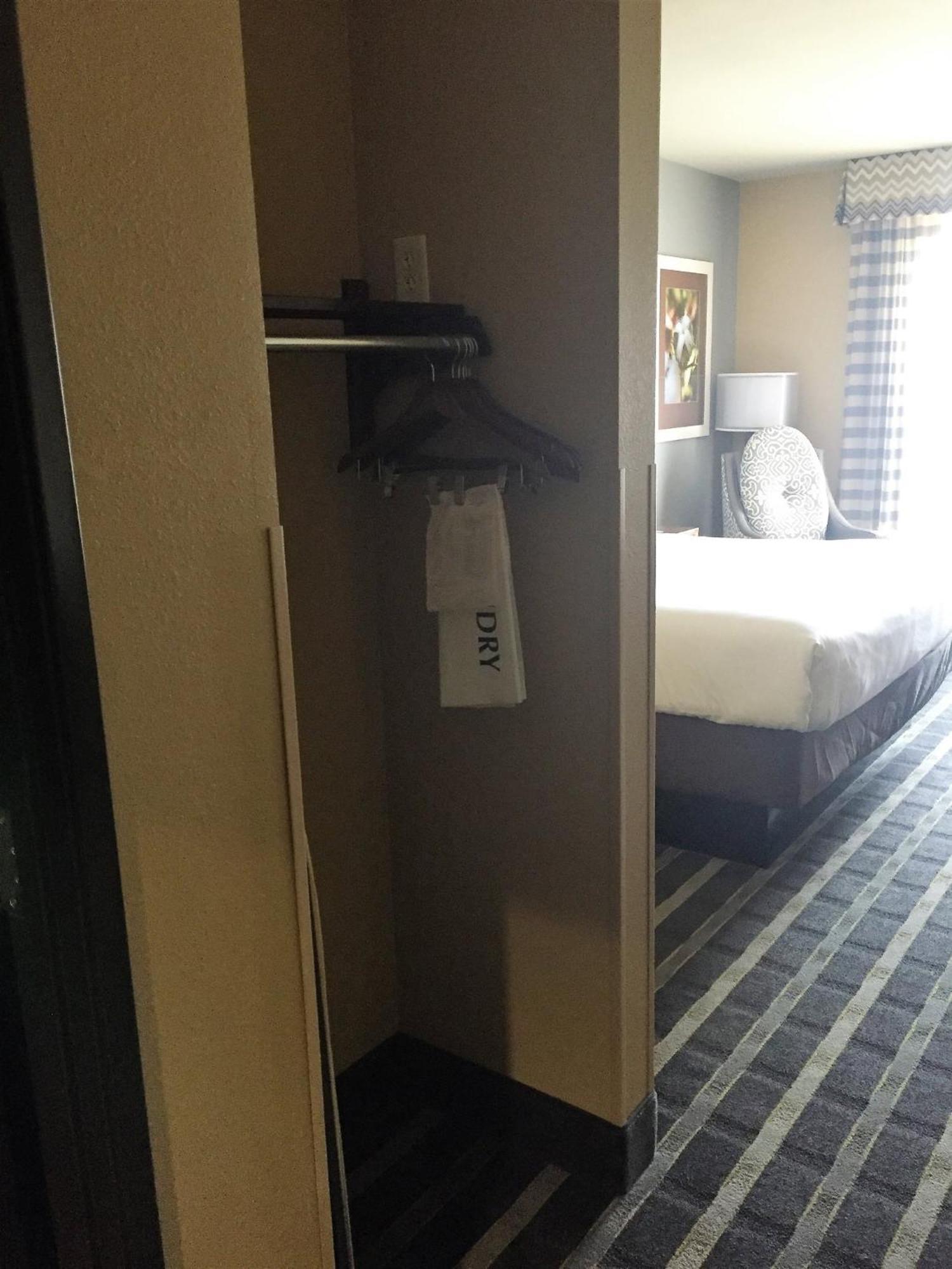 Holiday Inn Express & Suites Perry-National Fairground Area By Ihg Eksteriør billede